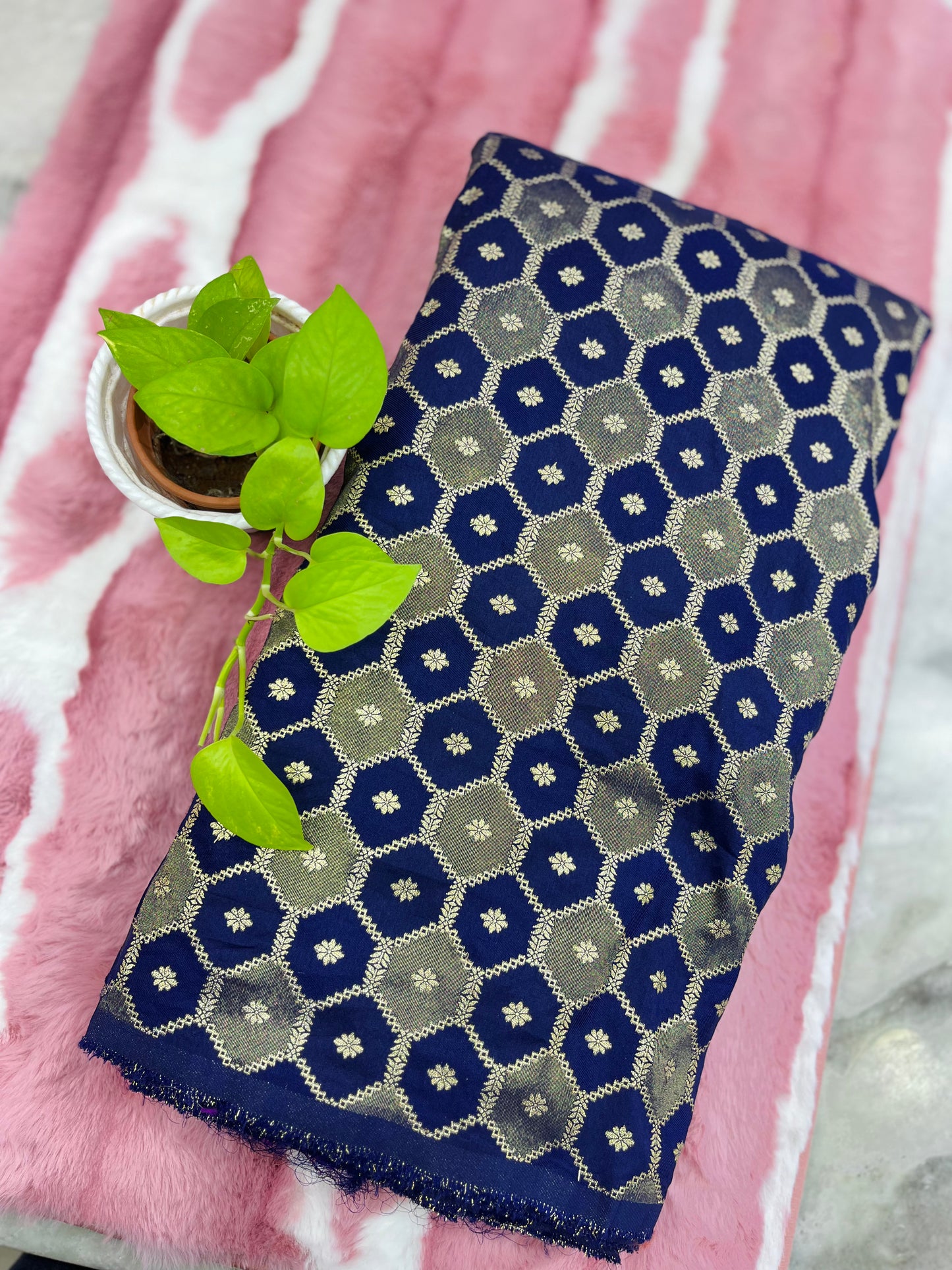 Brocade Material - MAT1008